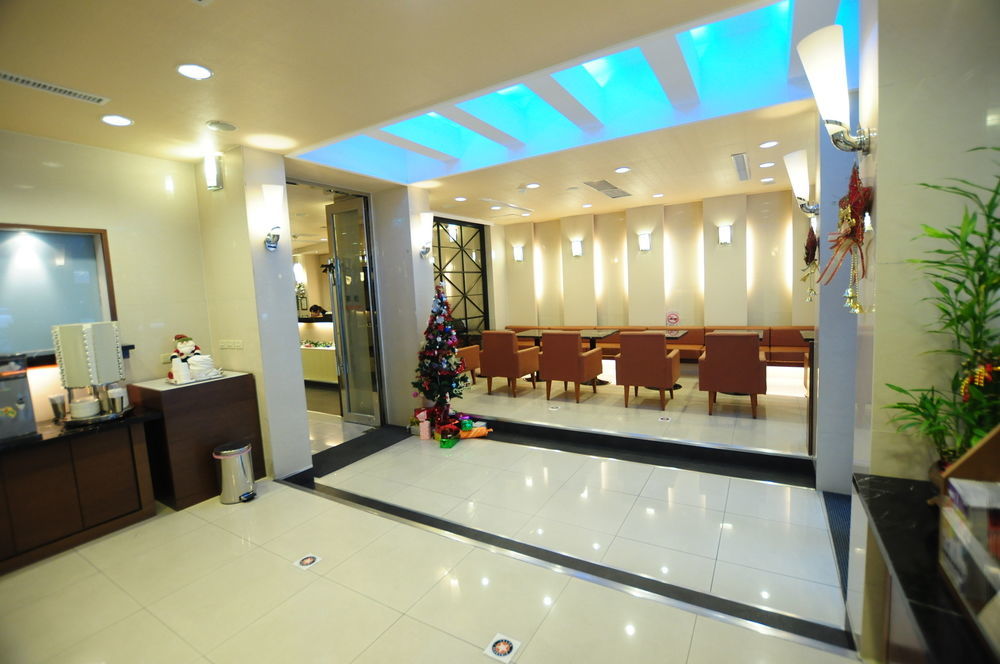 Kindness Hotel Shinkuchan Гаосюн Экстерьер фото
