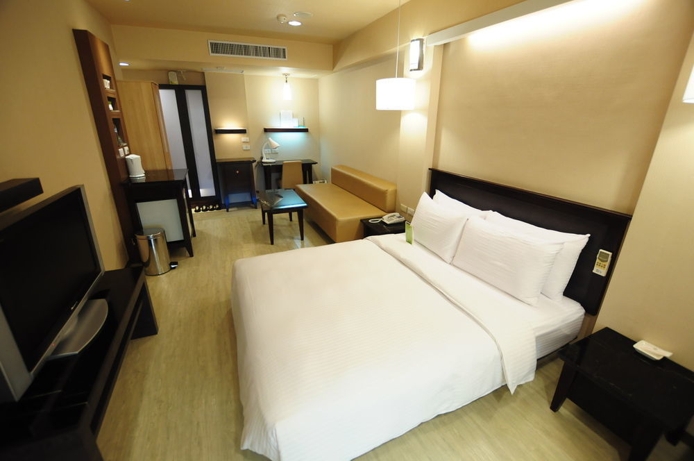 Kindness Hotel Shinkuchan Гаосюн Экстерьер фото