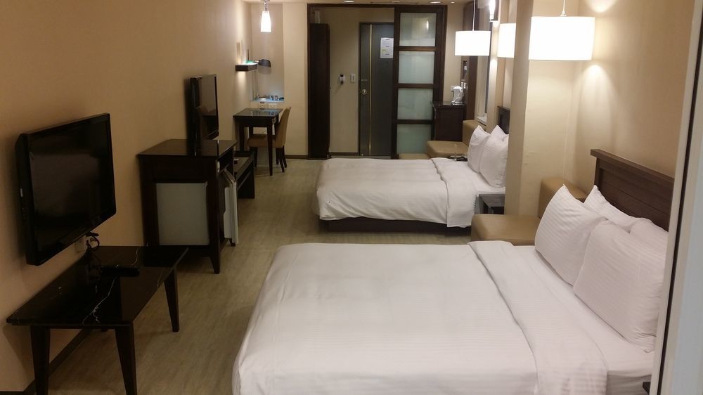 Kindness Hotel Shinkuchan Гаосюн Экстерьер фото